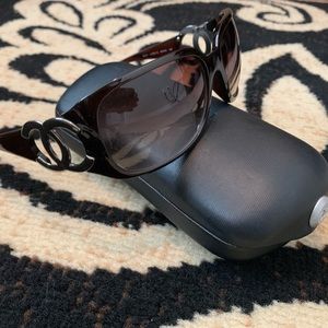 Classic Chanel CC Sunglasses